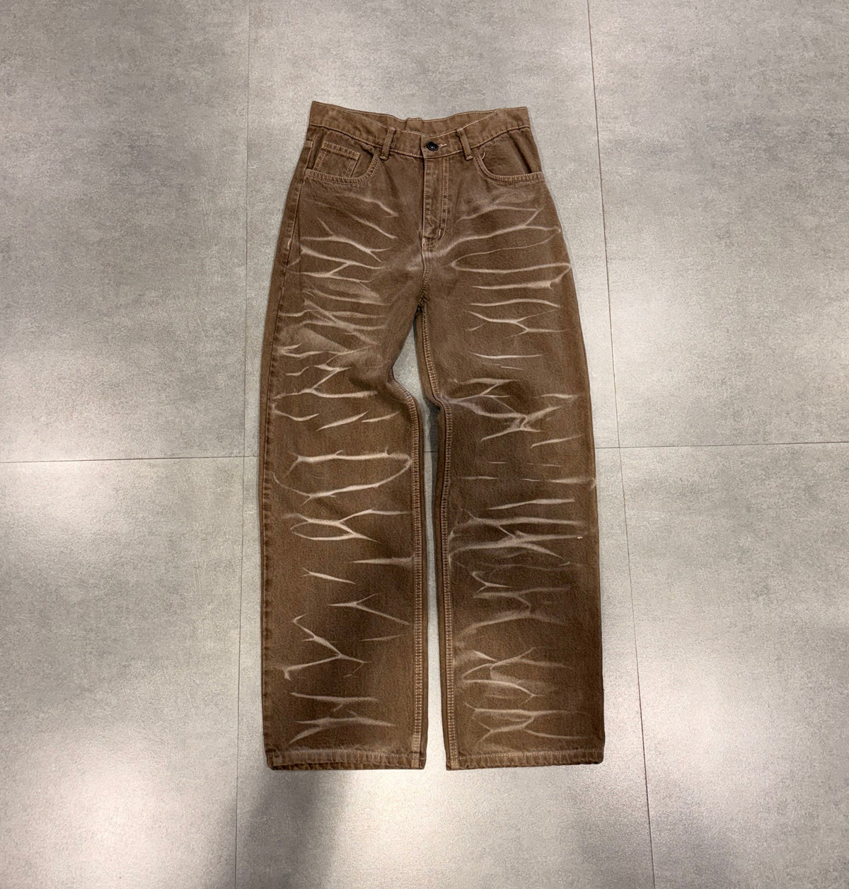 DUST LINE DENIM